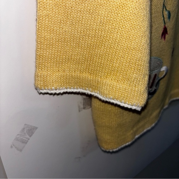 The Quacker Factory QVC Women’s Large Yellow Embroidered Sweater - Picture 16 of 16